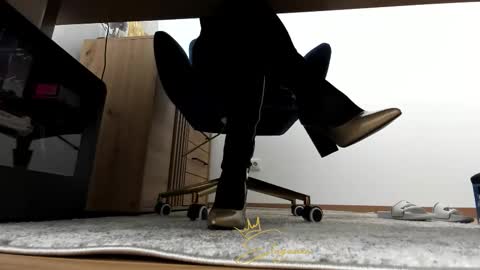 eleganzavogue online show from November 20, 10:04 am