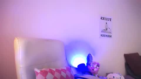 Snapshot of elektra_sky11 chatting on March 22, 10:24 pm Elektra Sky online show from March 22, 10:24 pm