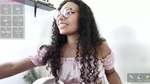 Snapshot of elektra_williams chatting on December 22, 12:07 am elektra_williams online show from December 22, 12:07 am