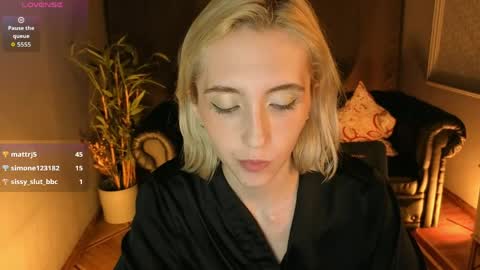 Elen  online show from May 16, 10:36 am