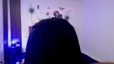 Elena online show from November 18, 1:04 pm