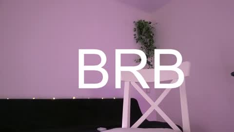 Snapshot of elena_li chatting on February 6, 12:11 am elena_li online show from February 6, 12:11 am