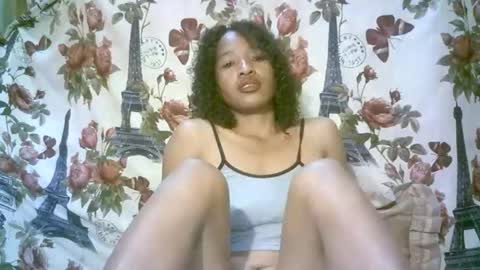 elenah013 online show from April 4, 8:23 am