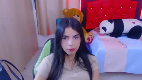 agnes online show from January 17, 6:02 pm