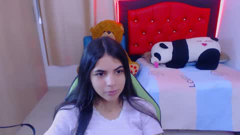 agnes online show from January 21, 6:45 pm