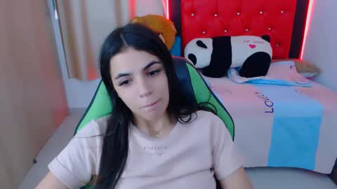 agnes online show from January 25, 8:53 pm