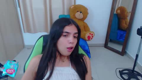 agnes online show from February 21, 10:37 pm