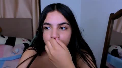 agnes online show from December 19, 6:15 pm