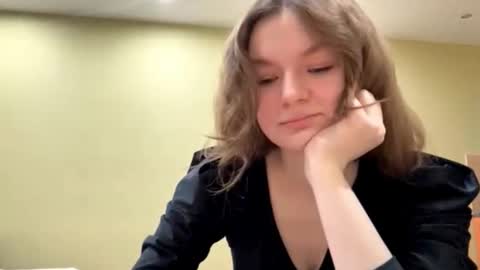 Mila online show from March 2, 6:15 pm