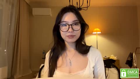 Snapshot of elfredaruckle chatting on February 21, 5:47 pm Aira online show from February 21, 5:47 pm