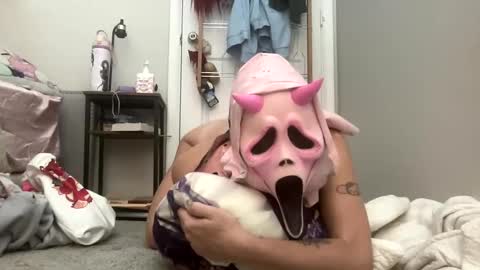 elfspit online show from October 5, 1:15 am