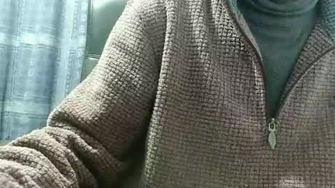 Snapshot of elfyonee chatting on December 6, 6:06 pm elfyonee online show from December 6, 6:06 pm