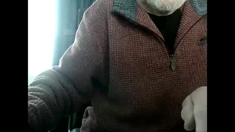 Snapshot of elfyonee chatting on December 29, 8:44 am elfyonee online show from December 29, 8:44 am