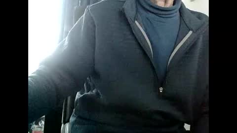 Snapshot of elfyonee chatting on January 21, 3:43 pm elfyonee online show from January 21, 3:43 pm