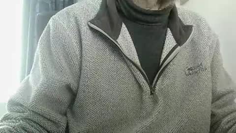 Snapshot of elfyonee chatting on February 11, 9:53 am elfyonee online show from February 11, 9:53 am