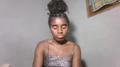 elia011 online show from November 10, 6:29 pm