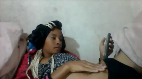 elia011 online show from May 28, 7:44 pm