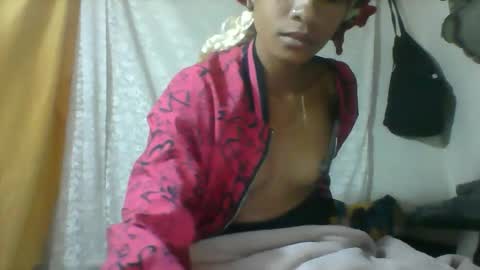 elia011 online show from May 30, 1:14 am
