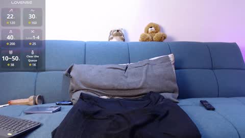 Snapshot of elian1641 chatting on December 10, 7:26 am elian online show from December 10, 7:26 am