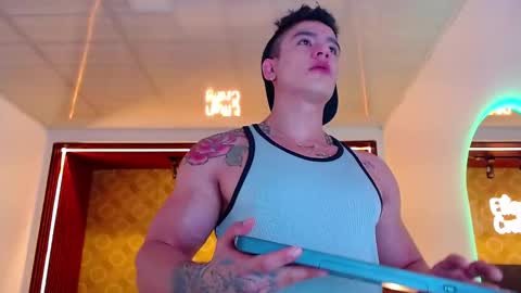 Elian online show from December 3, 5:00 pm