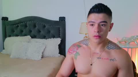 Snapshot of elian_craiggggg chatting on June 13, 7:12 pm Elian online show from June 13, 7:12 pm