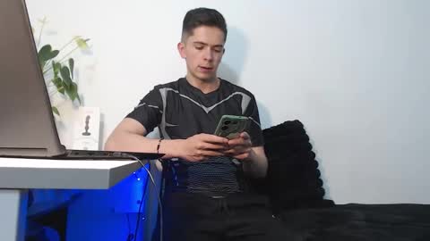 Elian online show from March 16, 11:20 pm