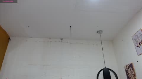 Snapshot of eliasblue chatting on December 19, 9:40 am E L I A S online show from December 19, 9:40 am