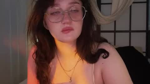 Ellie online show from October 23, 5:40 am