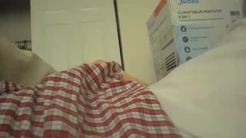 Snapshot of eliexavier123456789 chatting on January 1, 6:27 pm eliexavier123456789 online show from January 1, 6:27 pm