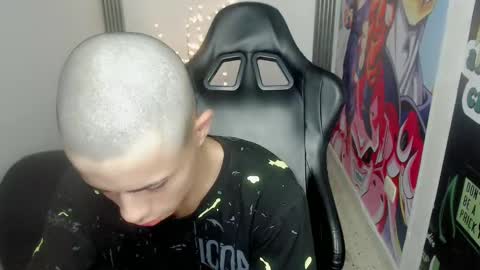 Snapshot of elii_797 chatting on January 22, 5:59 pm bby-santy online show from January 22, 5:59 pm