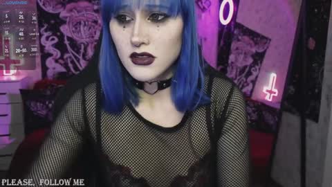 Snapshot of elika_kay chatting on December 3, 10:29 pm  MORE ME   online show from December 3, 10:29 pm