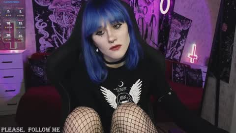 Snapshot of elika_kay chatting on December 6, 10:08 pm  MORE ME   online show from December 6, 10:08 pm