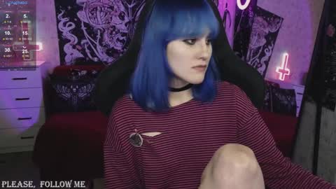 Snapshot of elika_kay chatting on December 7, 4:20 am  MORE ME   online show from December 7, 4:20 am