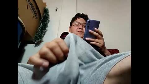 elimposstor online show from December 31, 12:46 pm