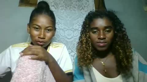 elina981 online show from March 12, 9:21 pm