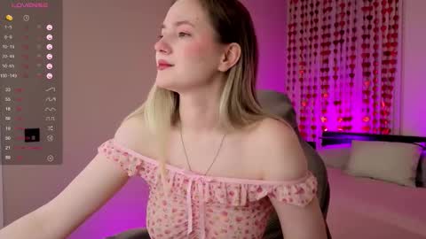 Elina online show from February 27, 3:50 am