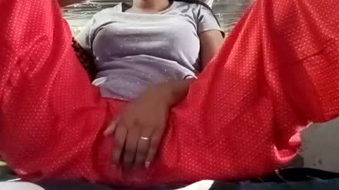 Snapshot of elina_roy03 chatting on October 11, 2:55 am elina_roy03 online show from October 11, 2:55 am