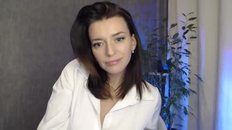 Elina online show from December 7, 3:36 am