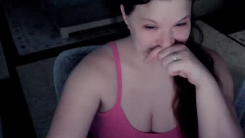 Snapshot of elinareign chatting on October 6, 4:32 am ElinaReign online show from October 6, 4:32 am