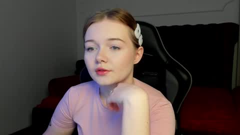 elinavale online show from April 5, 5:04 am