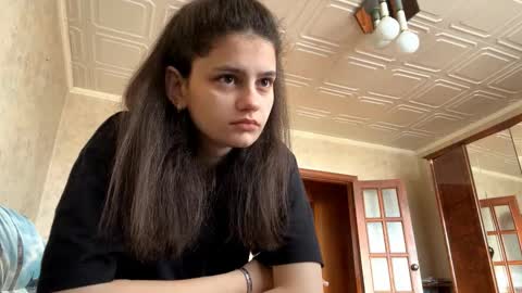 Lola online show from November 24, 6:24 am