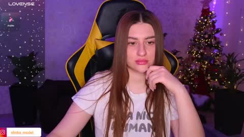 Snapshot of elinkalove chatting on December 22, 7:21 pm Elina online show from December 22, 7:21 pm
