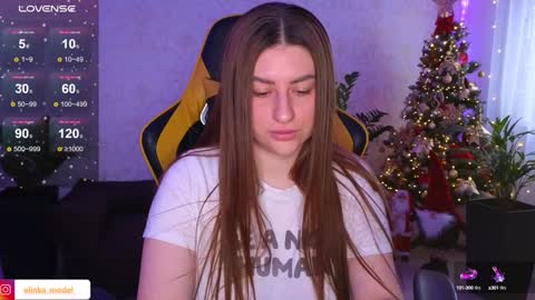 Snapshot of elinkalove chatting on December 23, 7:06 am Elina online show from December 23, 7:06 am