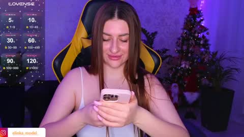 Snapshot of elinkalove chatting on January 1, 5:44 pm Elina online show from January 1, 5:44 pm