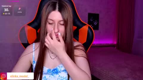 Elina online show from June 17, 7:59 pm