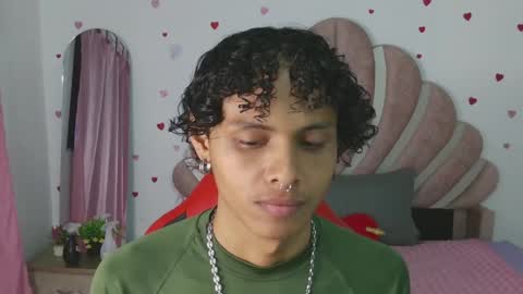 elio_fox online show from April 18, 11:47 am