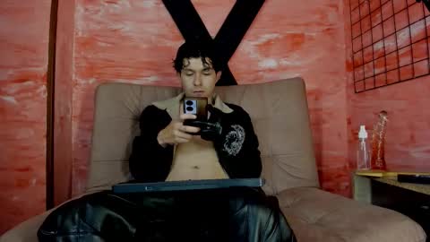 Eliot online show from February 1, 3:10 pm