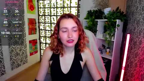 Snapshot of elis_cherry chatting on September 23, 2:03 am Elis  online show from September 23, 2:03 am