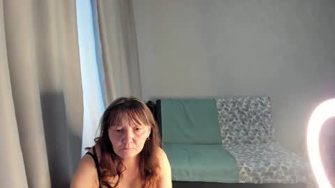 Elis online show from December 18, 1:55 am