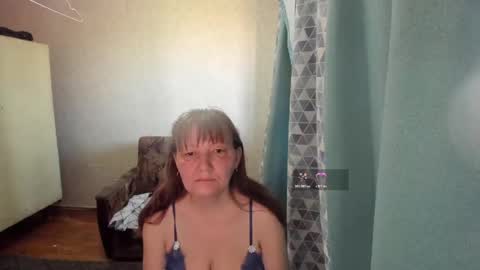 Snapshot of elis_gabbi chatting on April 28, 2:38 am Elis online show from April 28, 2:38 am